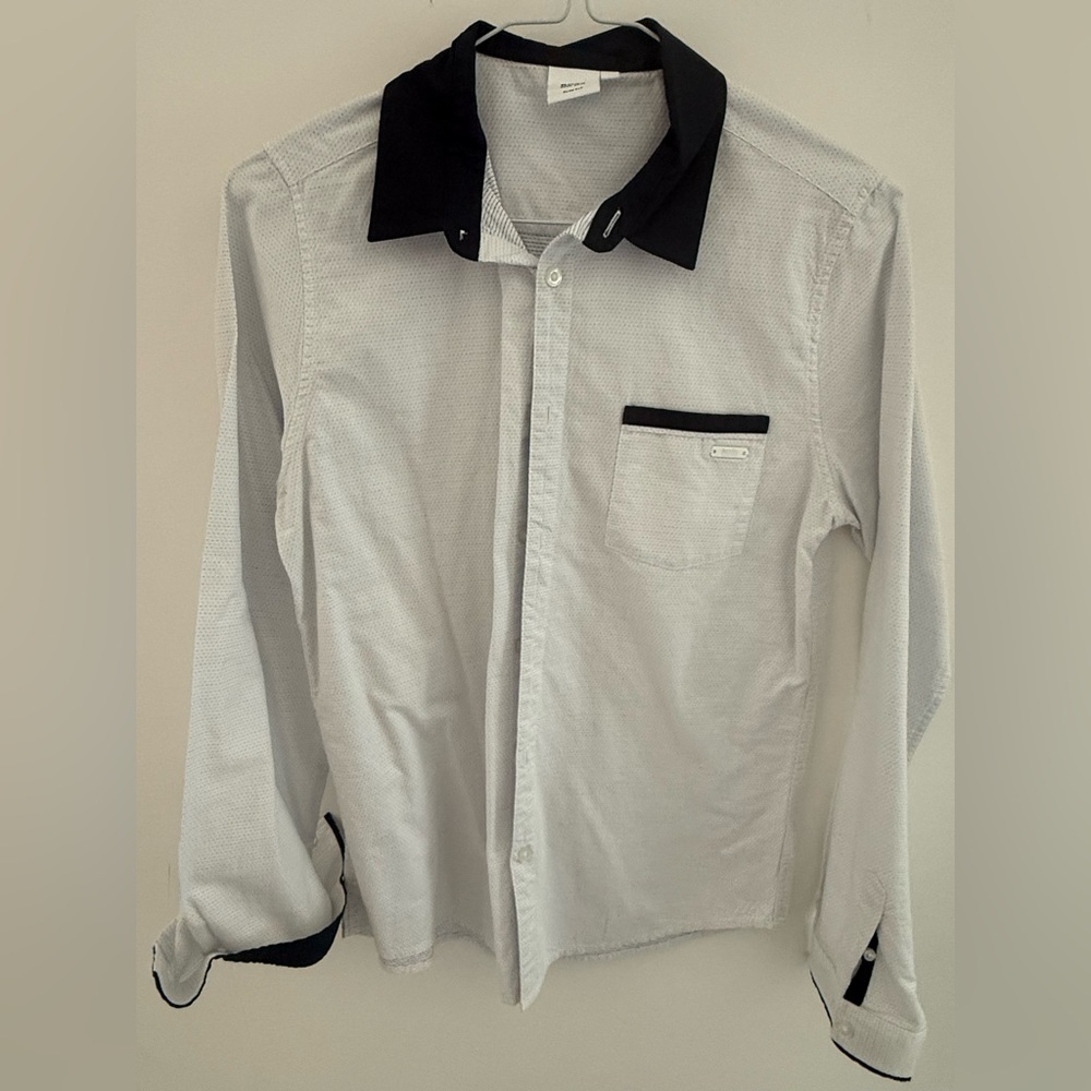 Boys Hugo Boss White Dress Shirt with navy Contrast Collar and Pocket Trim